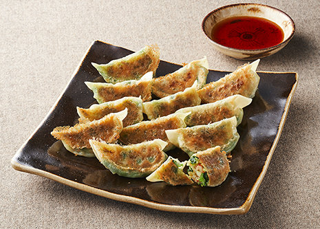 餃子が主菜のときの献立20選！さっぱり副菜やほっこりスープの人気レシピ